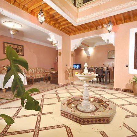 Riad La Famille Marrakesh Ngoại thất bức ảnh