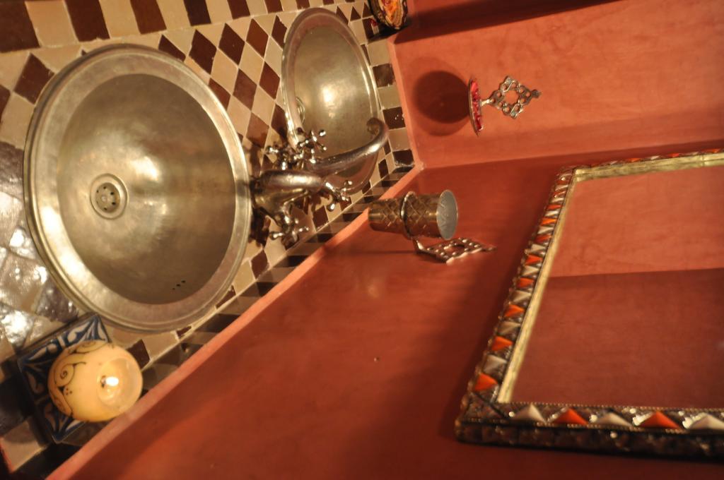 Riad La Famille Marrakesh Phòng bức ảnh